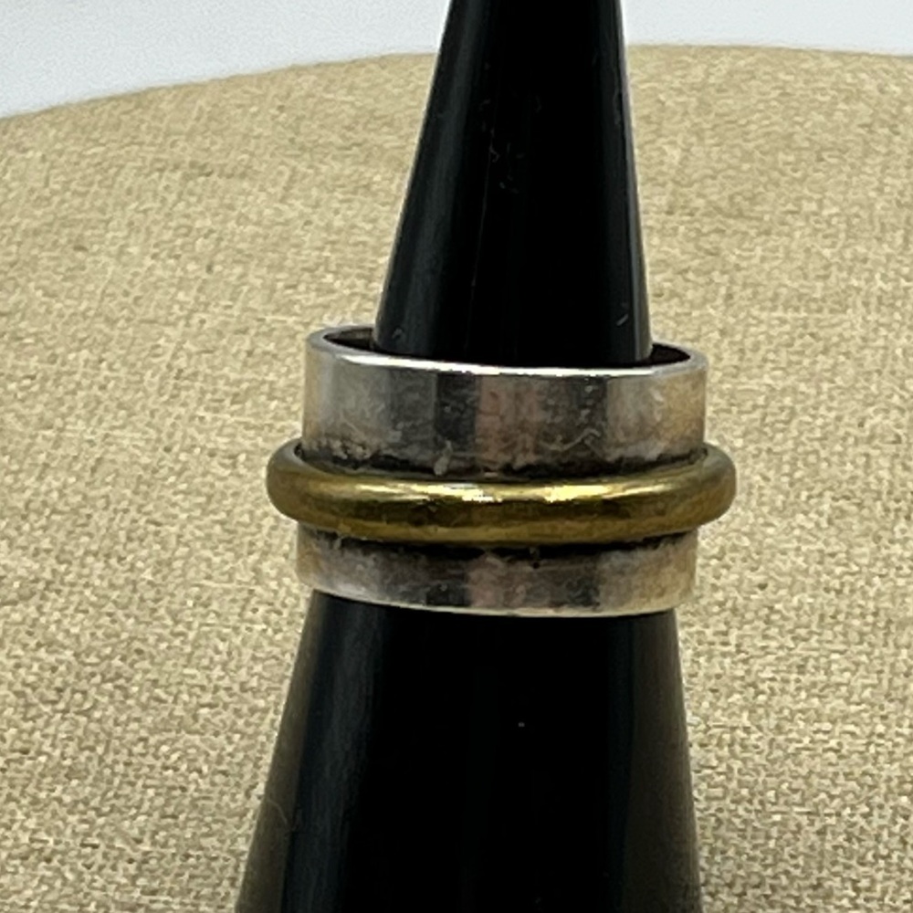 Unisex Two tone mexico unisex artesian sterling silver size 7.5 ring